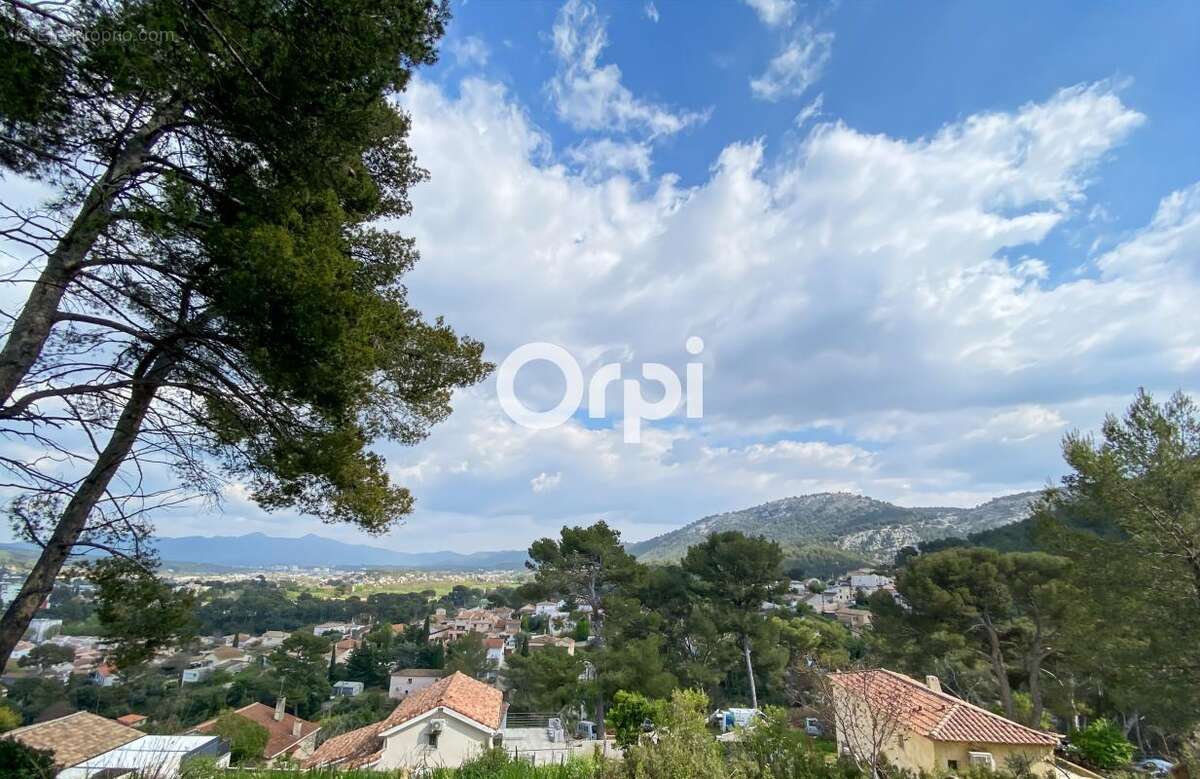 Maison à MARSEILLE-11E