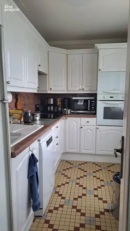 Maison individuelle F4 TBE + dépendances sur  2848m2 de terrain arboré - photo 4