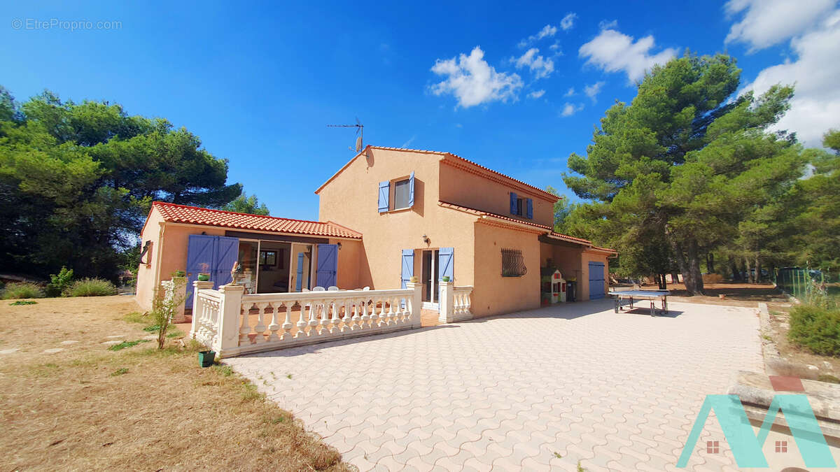 Maison 6 pièces 170 m2 sur terrain de 6500 m2 Signes - photo 5