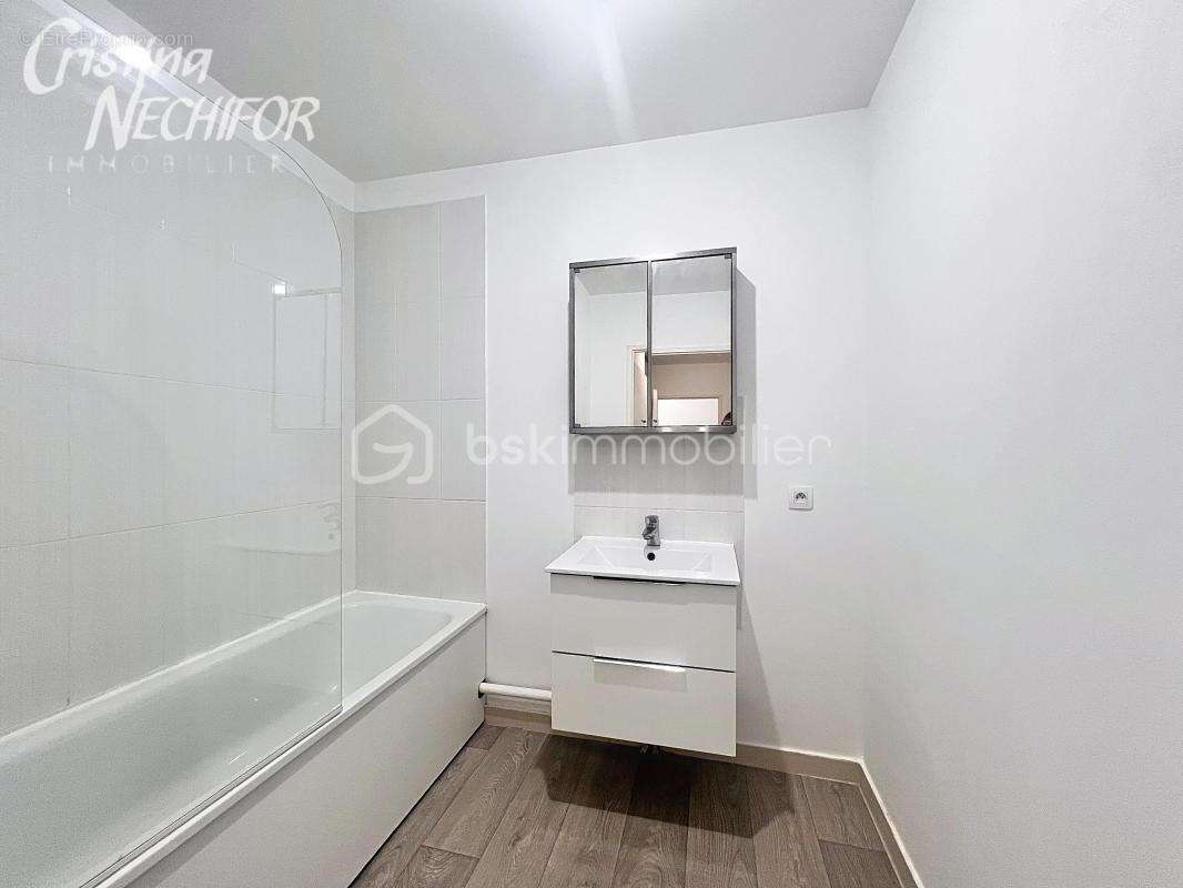 Appartement à SERRIS
