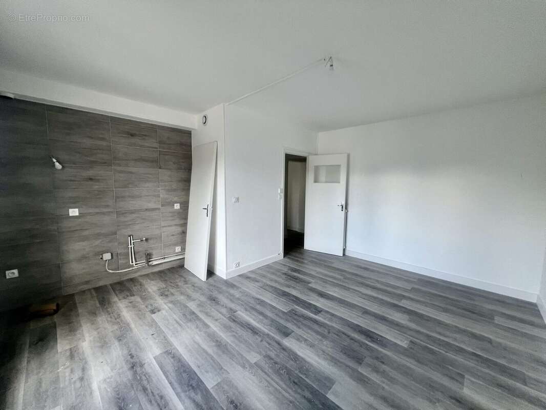 Appartement 40 m² à Orleans  - photo 2