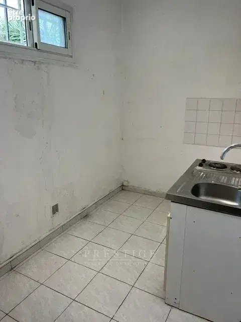 Juan les pins  murs 82m² d'un local commercial  avec appartement 2 pièces - photo 8