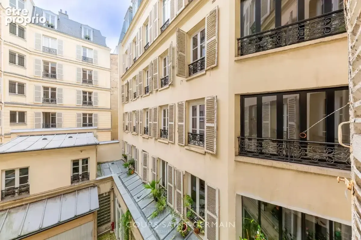 4 pièces plein sud entièrement rénover  dans le Marais. - photo 12