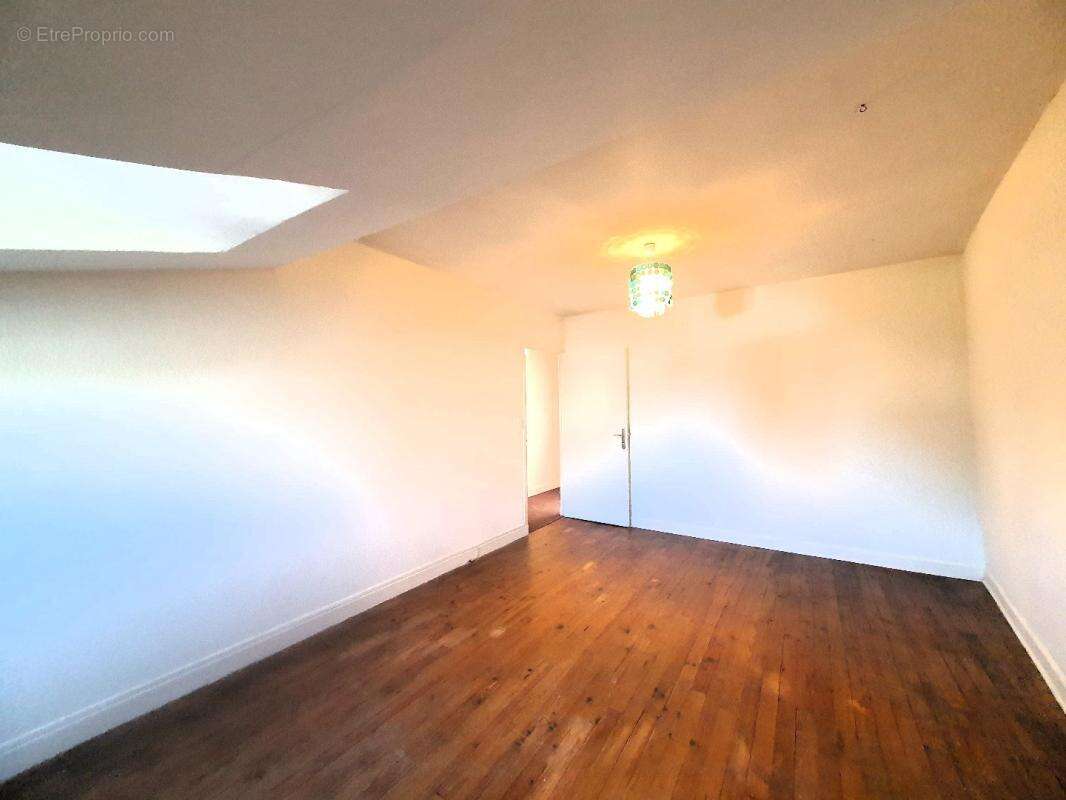 Maison à VILLEFRANCHE-DE-ROUERGUE