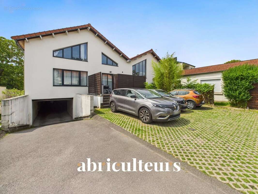 Appartement à CHAMPIGNY-SUR-MARNE