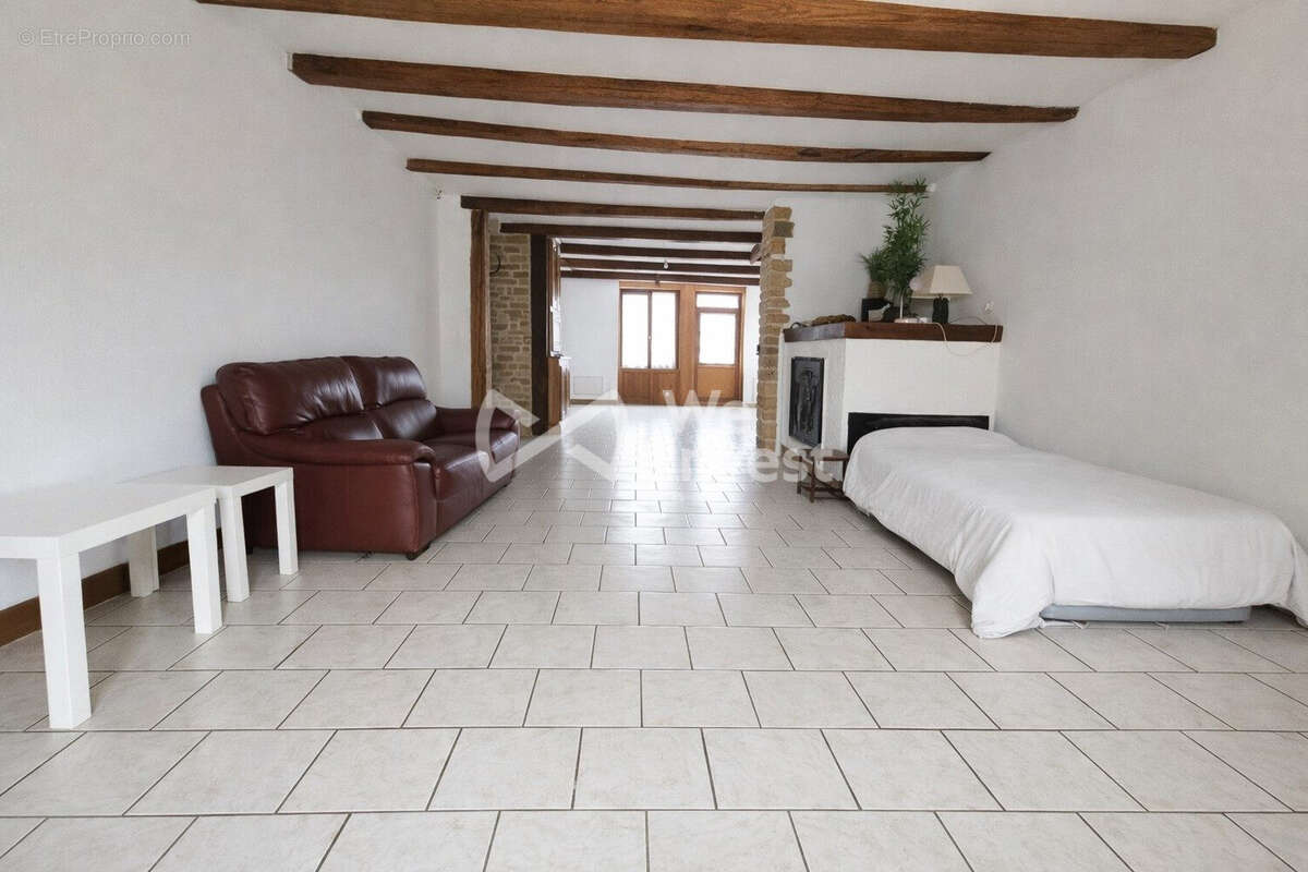 Maison à PUILLY-ET-CHARBEAUX