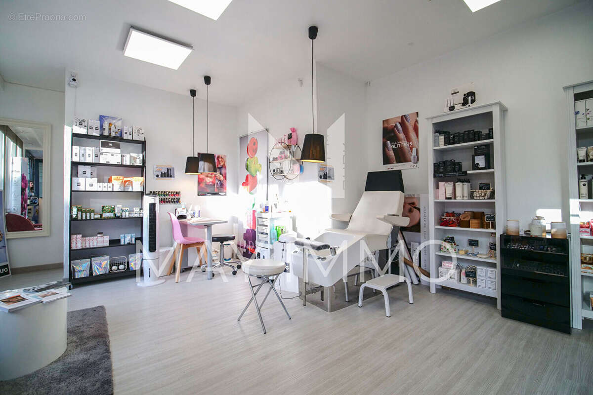 Commerce à LE PERREUX-SUR-MARNE