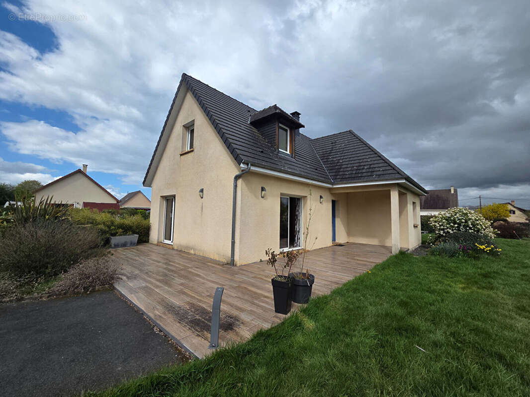 Maison à HONGUEMARE-GUENOUVILLE