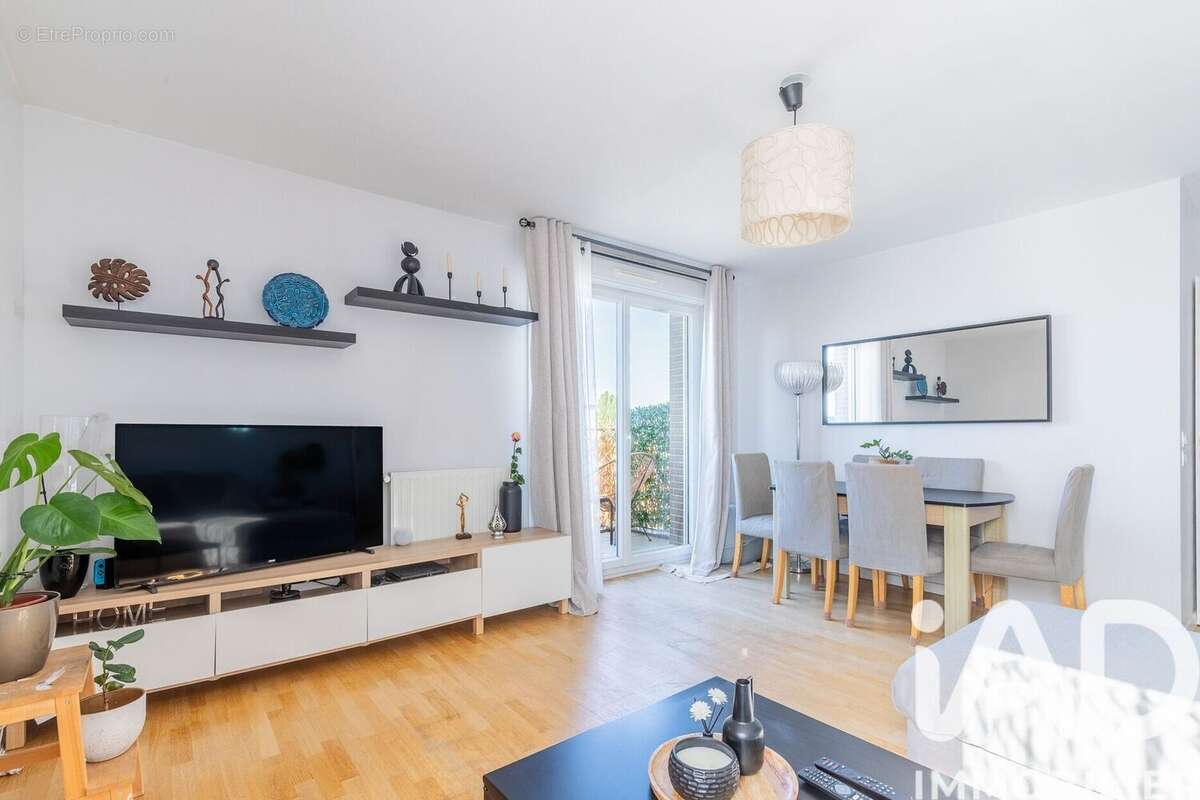 Photo 3 - Appartement à VIRY-CHATILLON