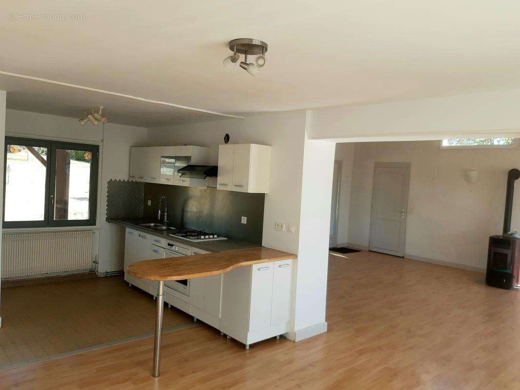 Maison 110 m² à Lezoux  - photo 8