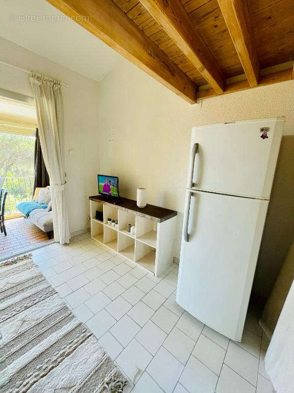 Appartement à COGOLIN