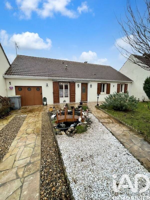 Photo 1 - Maison à CLAYE-SOUILLY