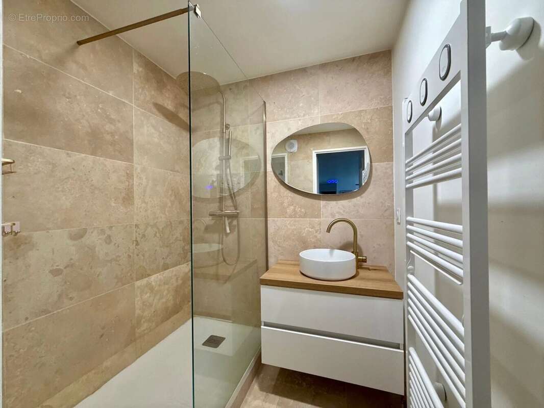 Appartement à VIGNEUX-SUR-SEINE