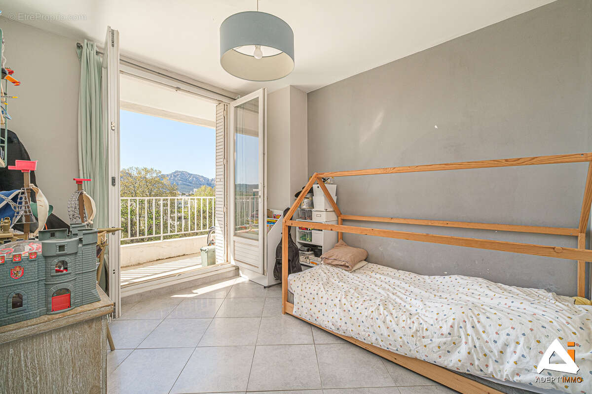 Appartement à MARSEILLE-8E