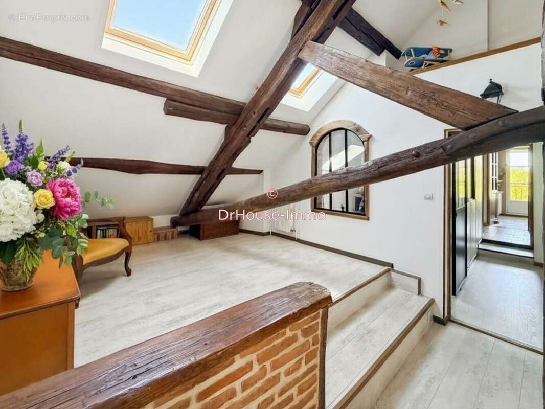 Maison à LUMIGNY-NESLES-ORMEAUX