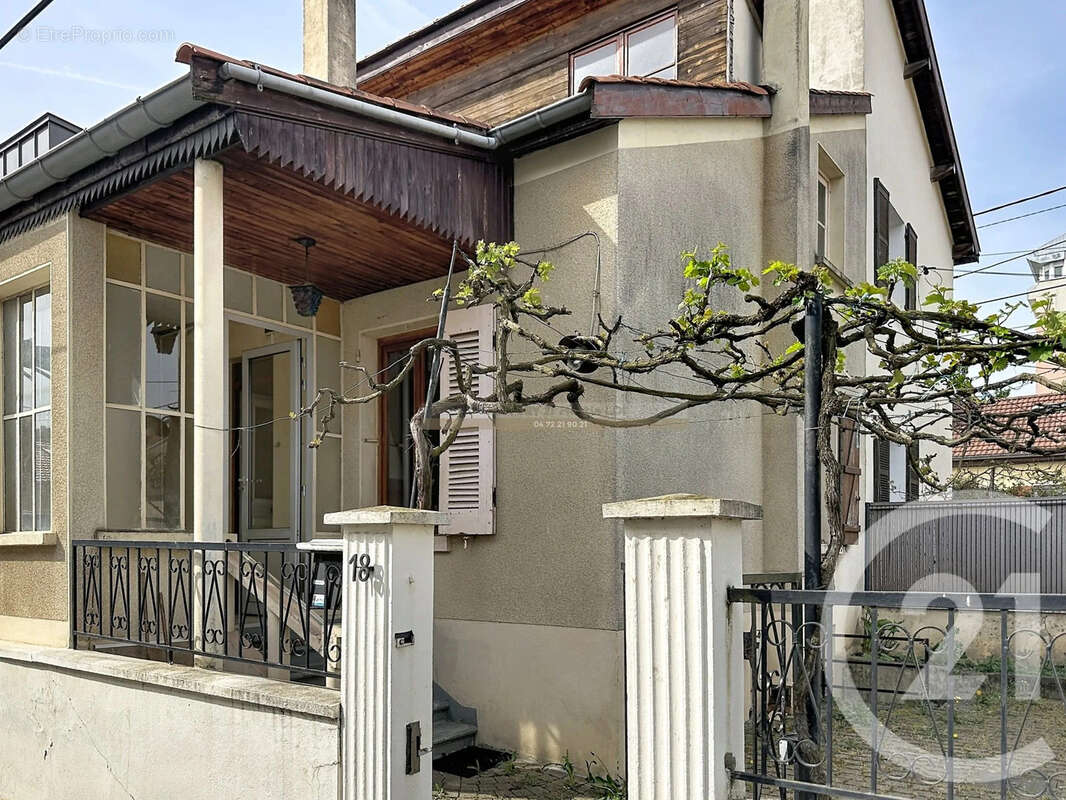 Maison à OULLINS