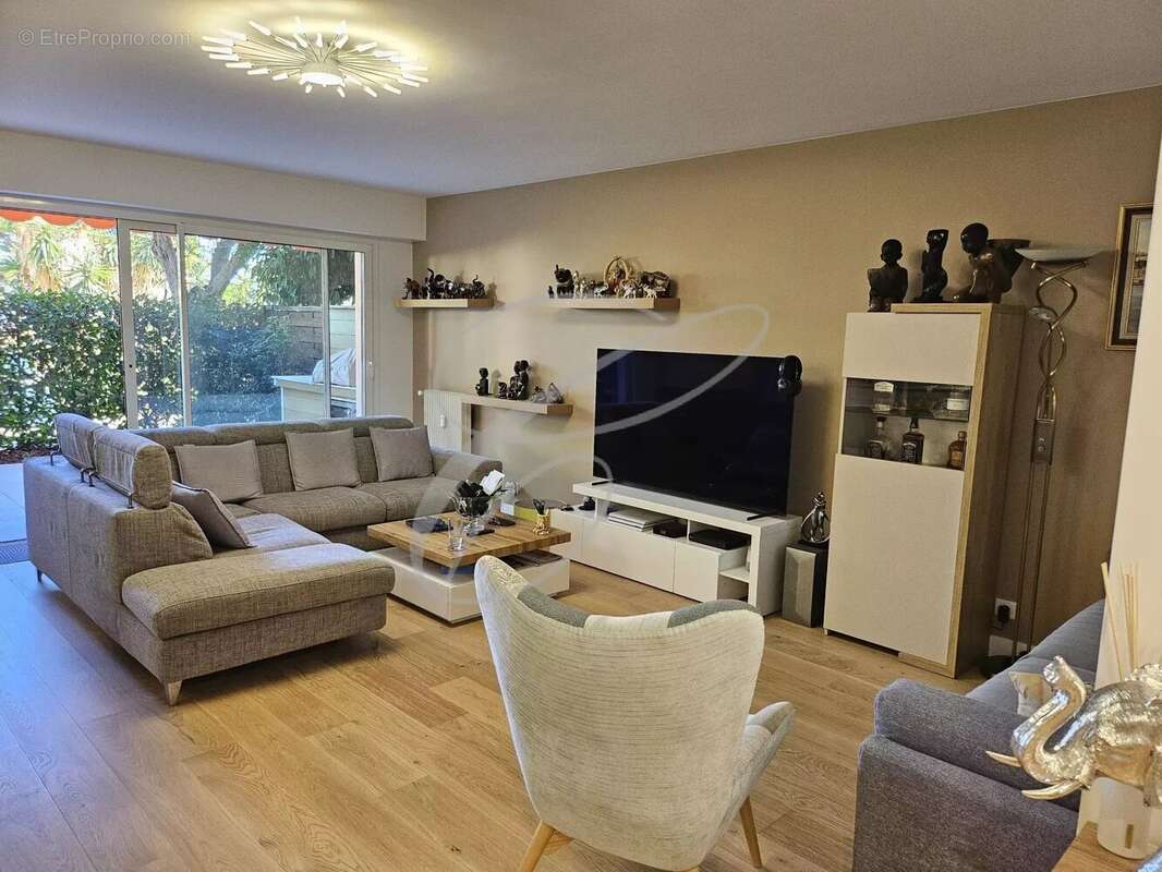 Appartement à ROQUEBRUNE-CAP-MARTIN