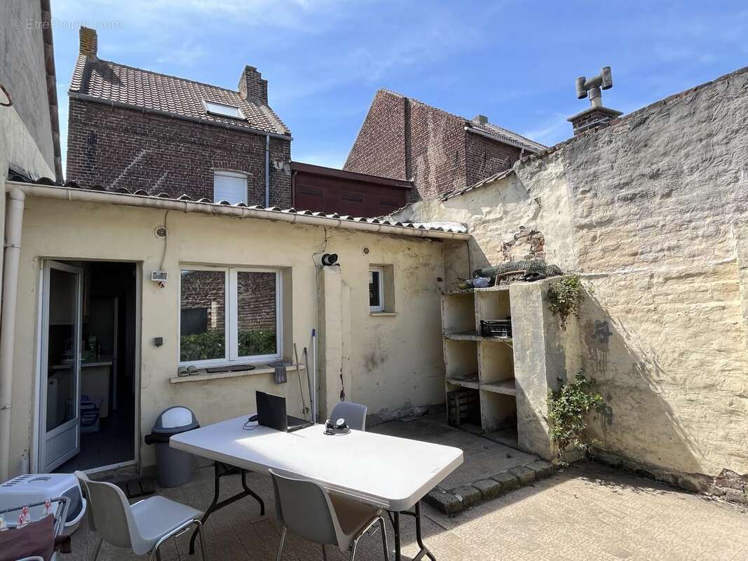 Maison à MONTIGNY-EN-GOHELLE