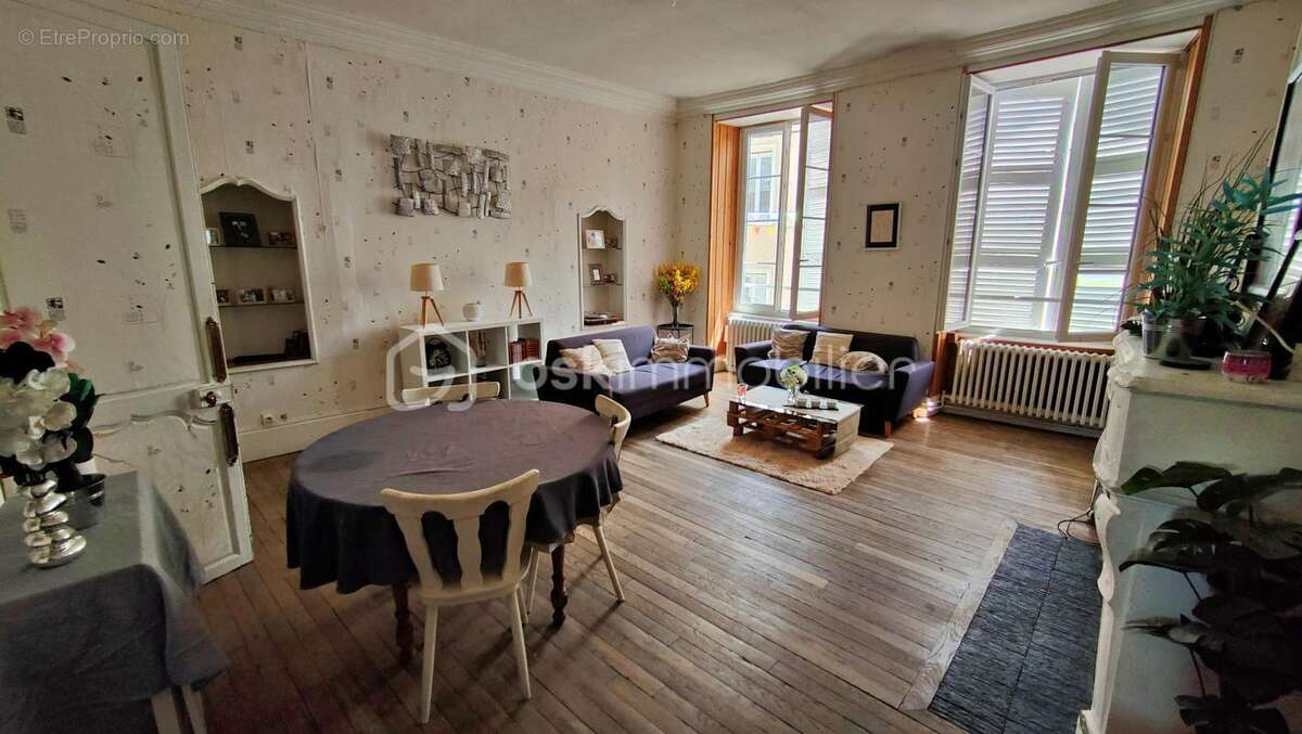 Appartement à DECIZE