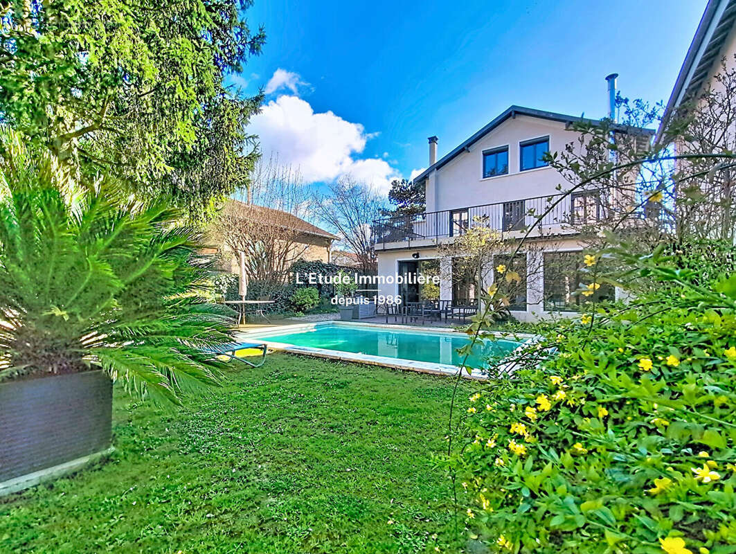 Maison à CALUIRE-ET-CUIRE