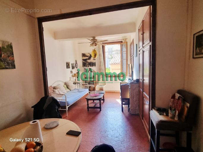 A voir Draguignan centre F3 de 95m traversant avec terrasse et cave 158000€ dpe d - photo 9