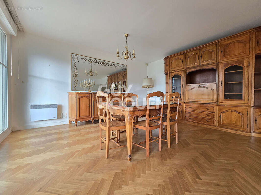 Appartement à BOURG-LA-REINE