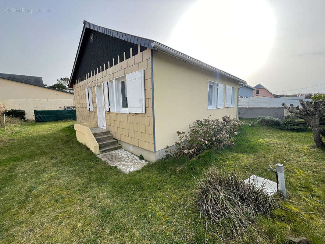 Maison à SAINT-GERMAIN-SUR-AY