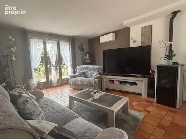Maison 5 pièces 92 m² à vendre à Ozoir-La-Ferriere (77330) - photo 4