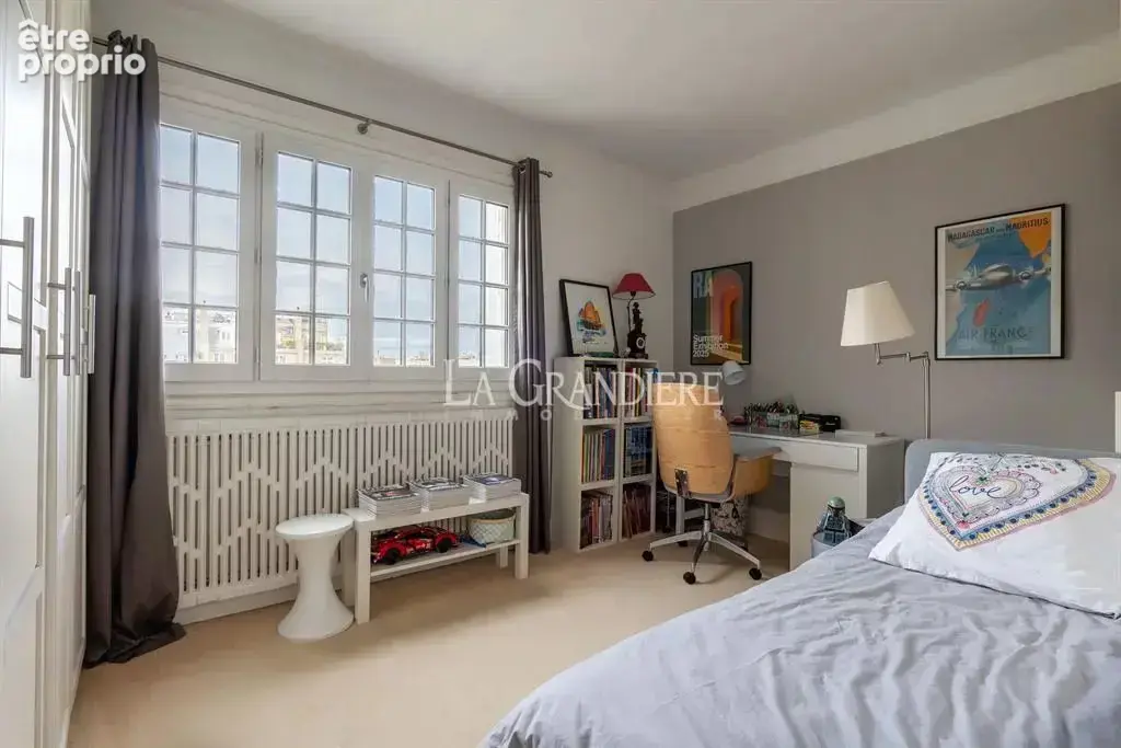 Paris 16 - La Muette OCDE - 6ème/dernier étage - 5 pièces - 3 ch - photo 8