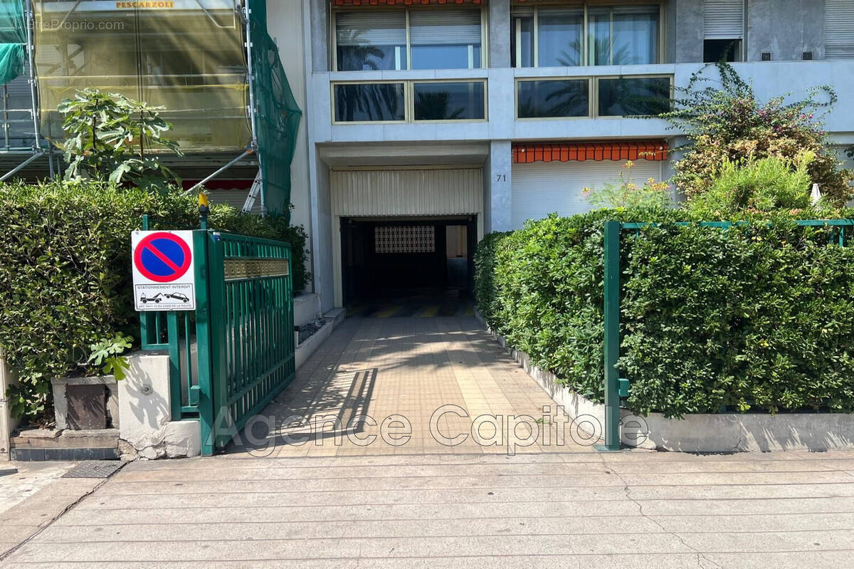 Parking à NICE