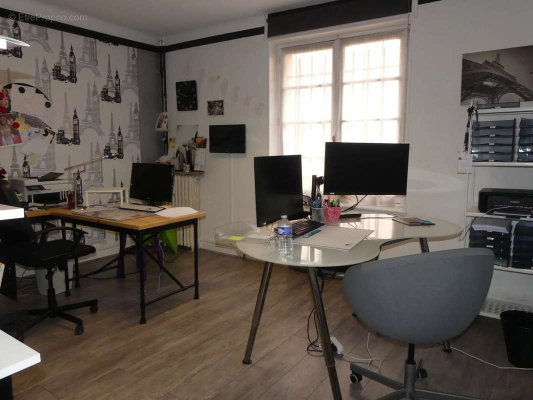 Commerce à LE CREUSOT