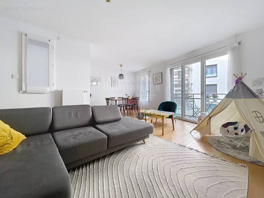 Appartement à PARIS-9E
