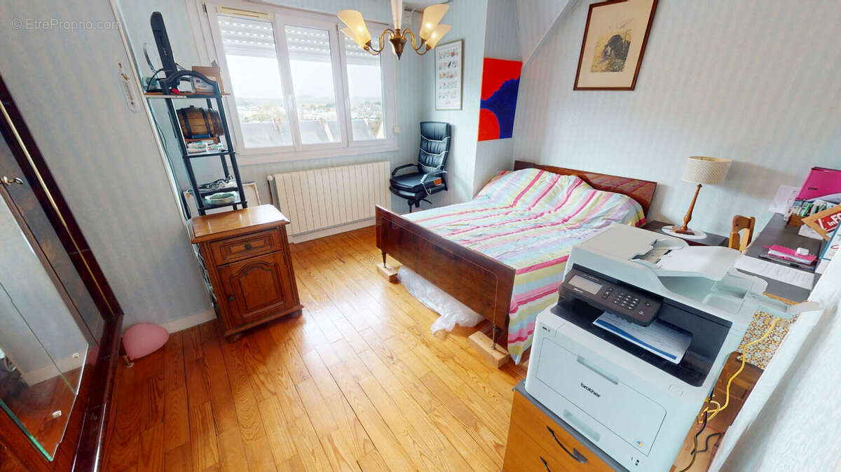 Maison à PORT-EN-BESSIN-HUPPAIN