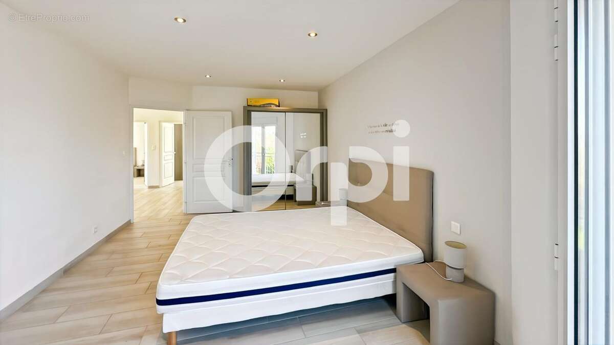 Maison à SAINT-ALBAN-AURIOLLES