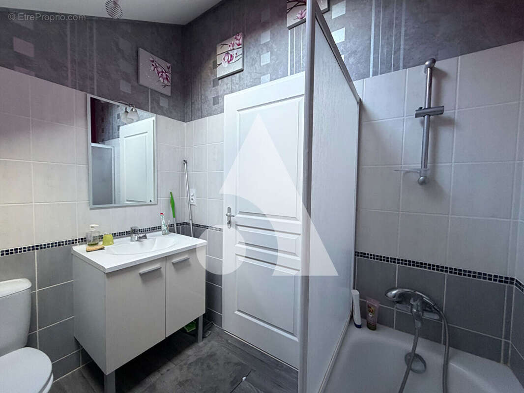 Maison à LES MATHES