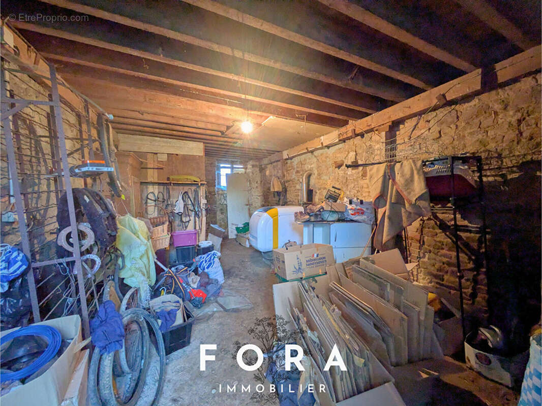 Maison à CONDE-SUR-NOIREAU