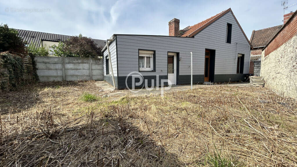 Maison à MONTIGNY-EN-GOHELLE