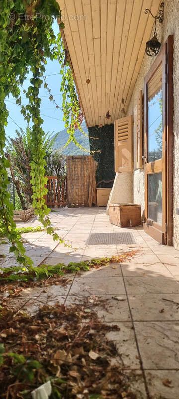 Maison à SAINT-JEAN-DE-LA-PORTE