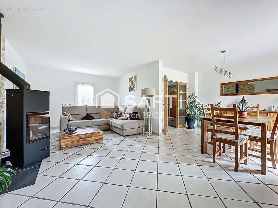 Photo 2 - Maison à ERAGNY