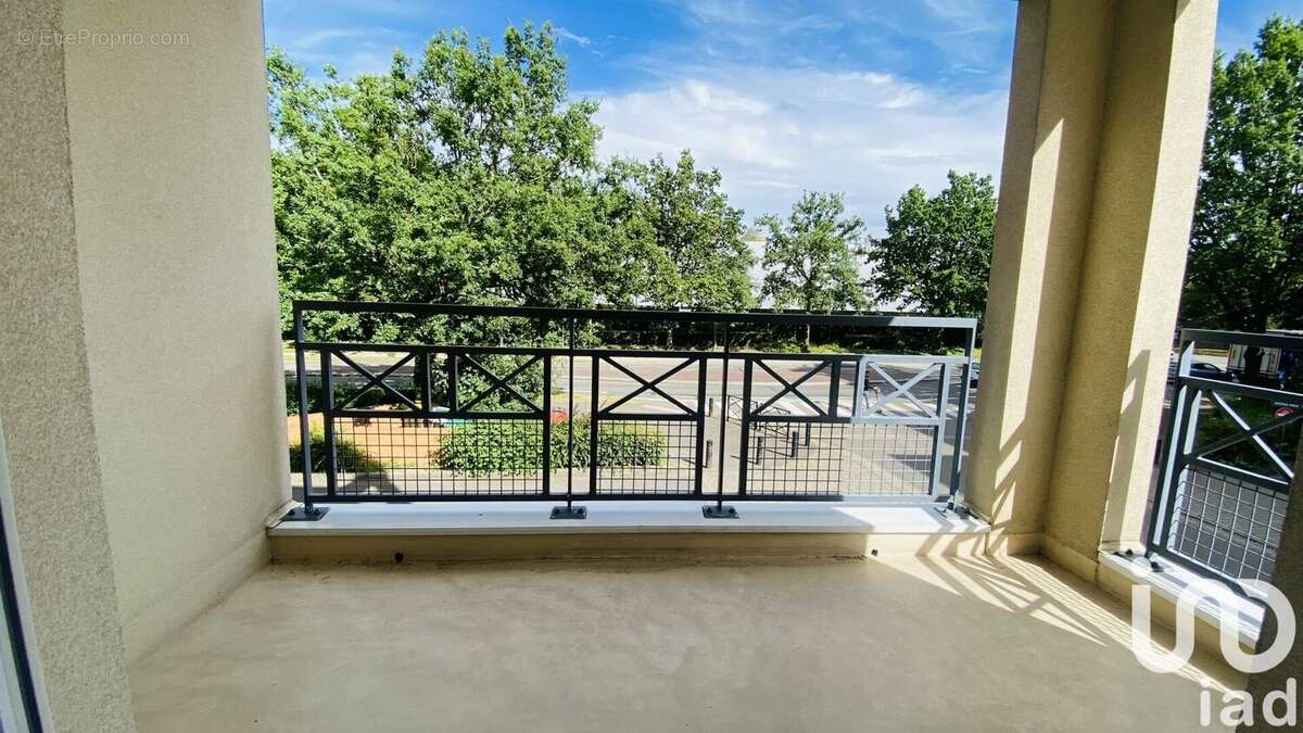 Photo 9 - Appartement à ELANCOURT