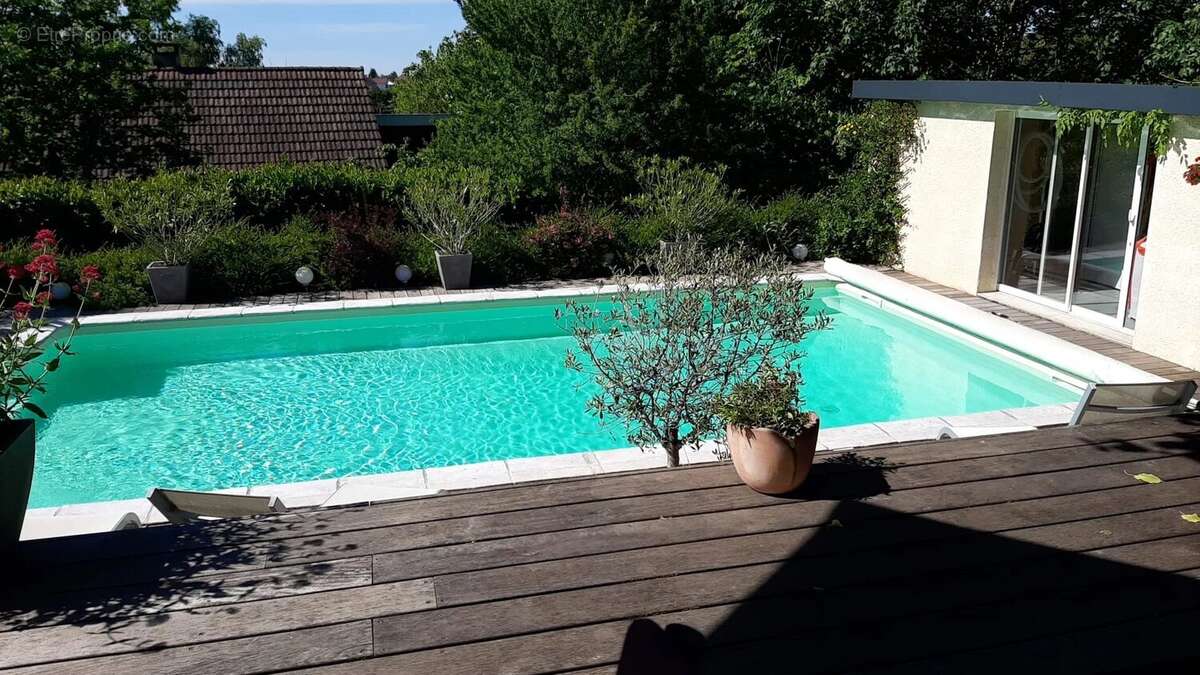 Maison à LE CREUSOT