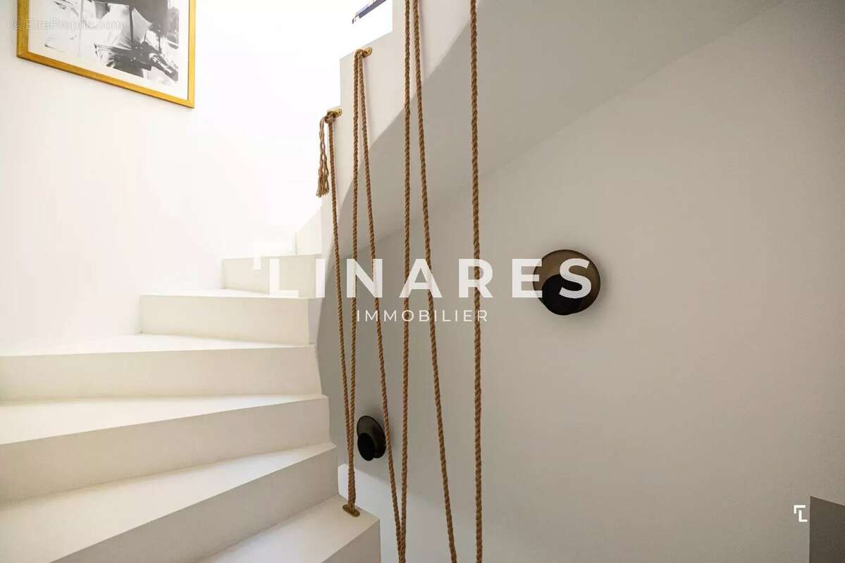 LA CASITA - Maison de 95m2 - Rooftop - Box - 13007 - photo 13