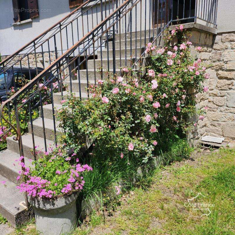 Maison à GOULLES
