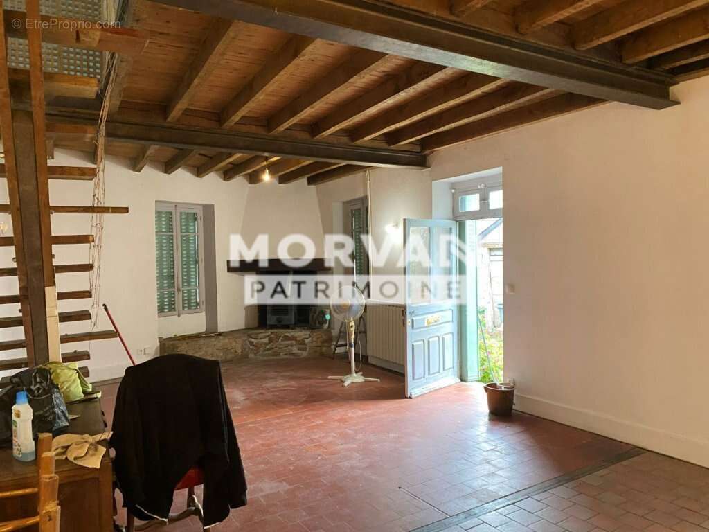 Maison à SAINT-SAULGE