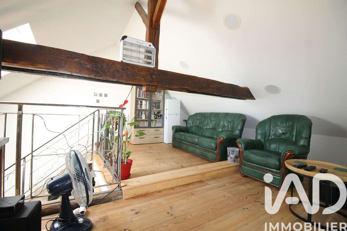 Maison 100 m² à Villefranche-De-Panat  - photo 9