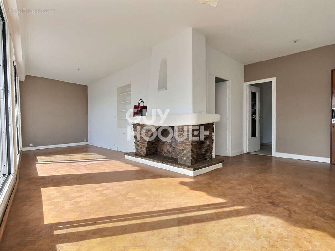 Appartement à MARSEILLE-8E