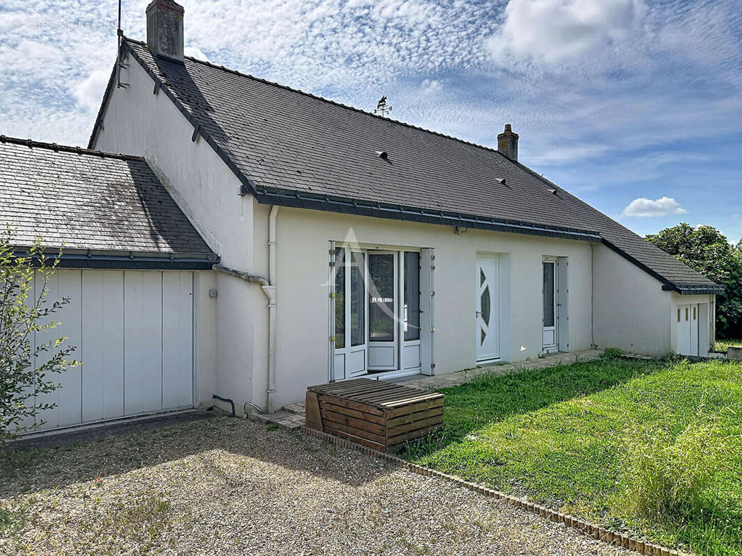 Maison à VERNANTES