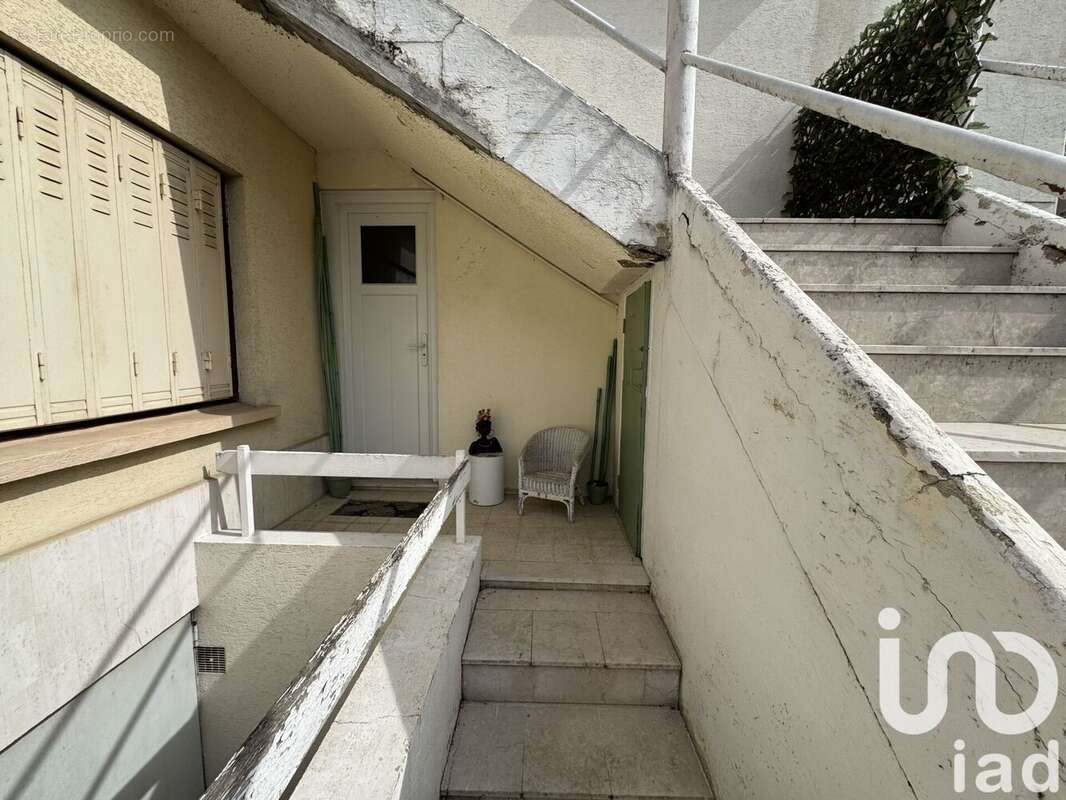 Photo 3 - Appartement à LE BLANC-MESNIL