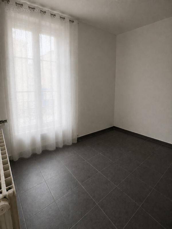 Appartement à MAISONS-ALFORT