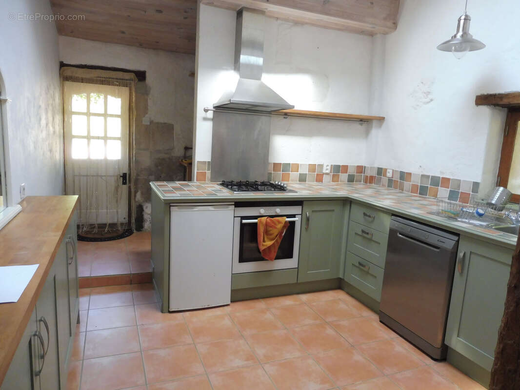 Maison à BONNES